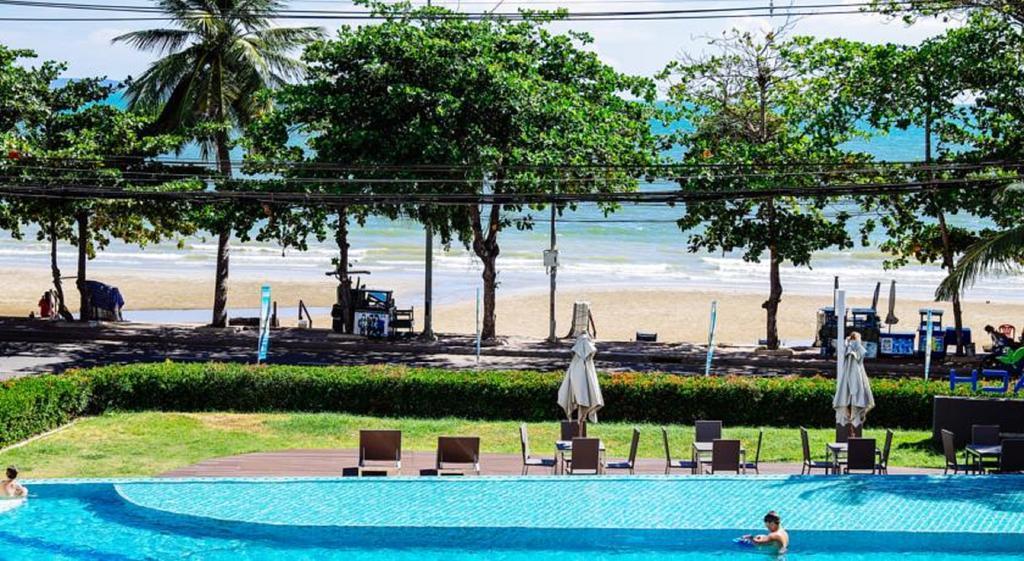 Lpn Park Beach Tour B Jomtien Beach Esterno foto