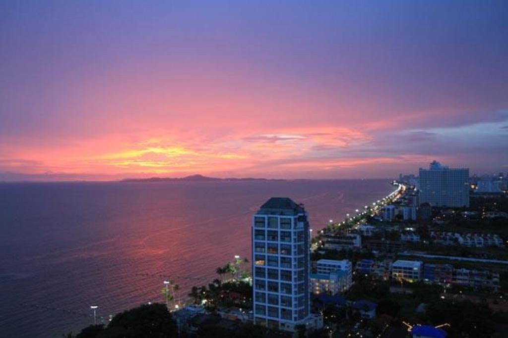 Lpn Park Beach Tour B Jomtien Beach Esterno foto